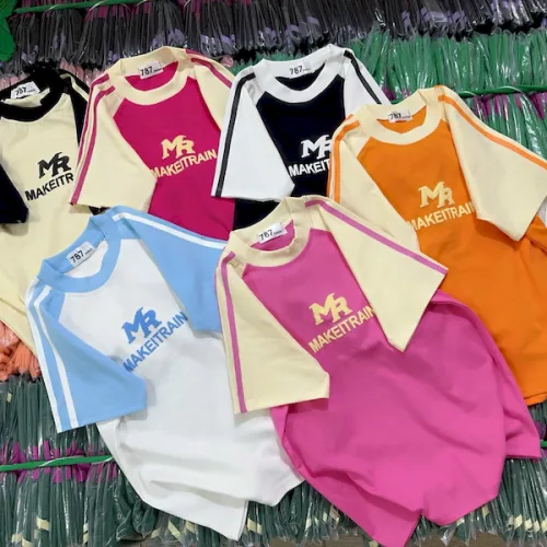 Áo Thun Nữ Cổ Tròn Baby Tee Tay Viền Sọc In Chữ Nổi MR AH787