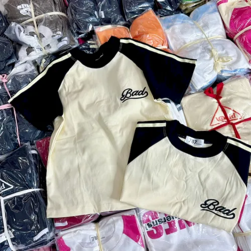 Áo Thun Nữ Cổ Tròn Baby Tee Tay Viền Sọc Màu Mạc AH787