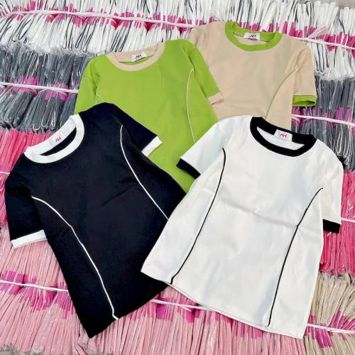 Áo Thun Nữ Cổ Tròn Baby Tee Trơn Viền Sọc Eo Mạc AH787
