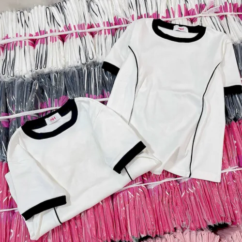 Áo Thun Nữ Cổ Tròn Baby Tee Trơn Viền Sọc Eo Mạc AH787