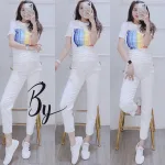 Áo thun nữ cổ tròn form suông in chữ màu