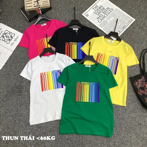 Áo thun nữ cổ tròn form suông in chữ màu