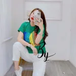 Áo thun nữ cổ tròn form suông in chữ màu