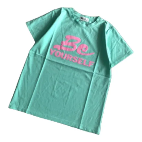Áo Thun Nữ Cổ Tròn Form Vừa In Chữ Be yourself Size M(40-60kg)