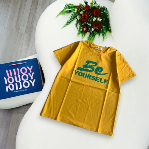 Áo Thun Nữ Cổ Tròn Form Vừa In Chữ Be yourself Size M(40-60kg)