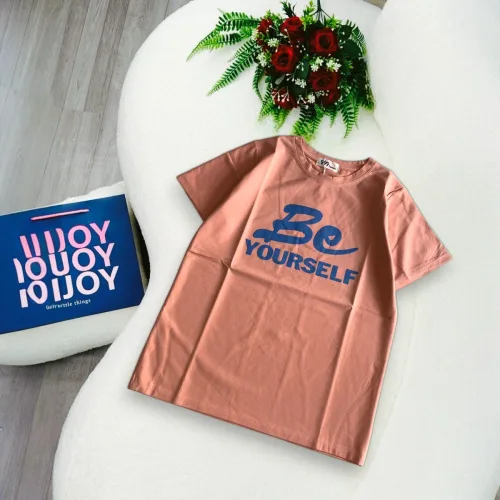 Áo Thun Nữ Cổ Tròn Form Vừa In Chữ Be yourself Size M(40-60kg)