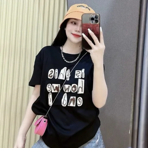 Áo Thun Nữ Cổ Tròn form vừa in chữ nổi size M(40-60kg)