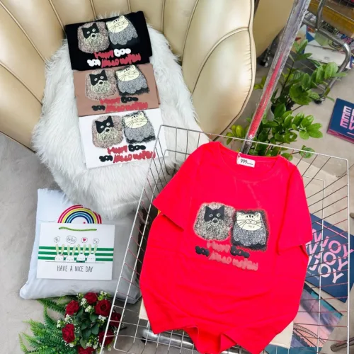 Áo Thun Nữ Cổ Tròn In Hình Mặt Con Chó Và Mèo form vừa size M(40-60kg)