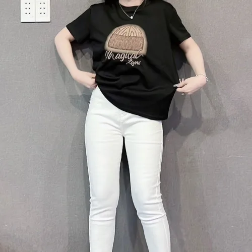 Áo Thun Nữ Cổ Tròn Thuê Hình Và Chữ form vừa size M(40-60kg)