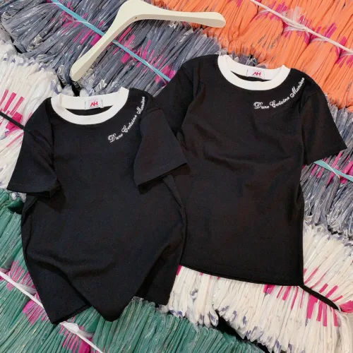 Áo thun nữ in chữ từ vai xuống Baby Tee ôm body từ 35kg - 55kg