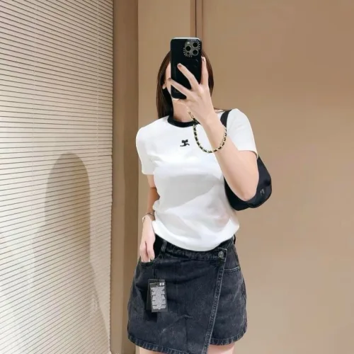 Áo thun nữ thuê logo trước ngực Baby Tee ôm body từ 35kg - 55kg