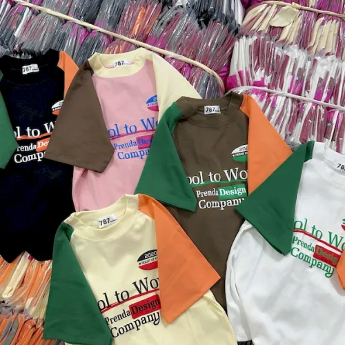 Áo Thun Nữ Trơn Cổ Tròn Baby Tee Tay Phối Hai Màu In Chữ Mạc AH787