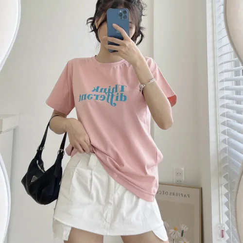 Áo thun thái nữ cổ tròn form suông in chữ Think Different