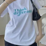 Áo thun thái nữ cổ tròn form suông in chữ Think Different