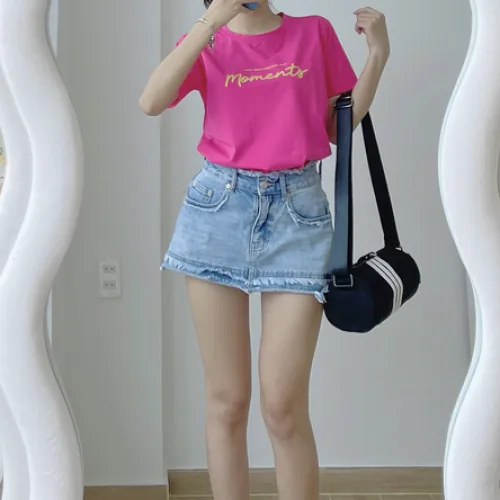 Áo Thun Thái Nữ Cổ Tròn Form suông Nhịp Trái Tim Chữ Moment