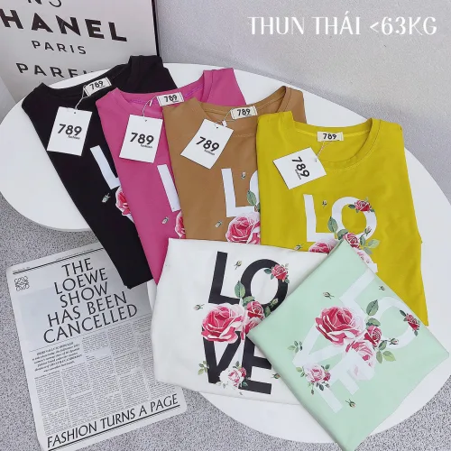 Áo thun thái nữ form suông cổ tròn in chữ LOVE phối hoa