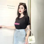 Áo thun thái nữ in chữ hồng form rộng giấu quần