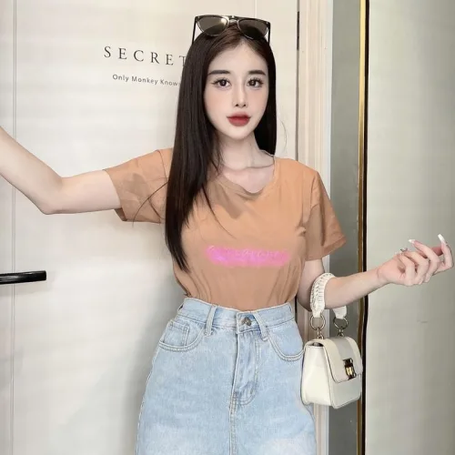 Áo thun thái nữ in chữ hồng form rộng giấu quần