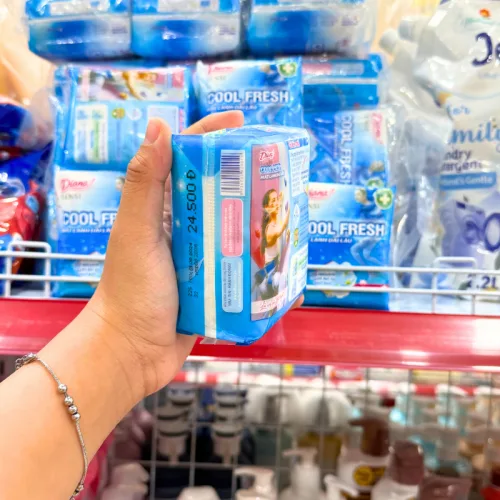 Băng Vệ Sinh Diana Sensi Cool Fresh 23cm Unicharm Siêu Mỏng Cánh (8 Miếng)
