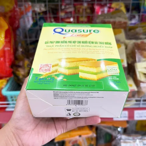 Bánh Bông Lan Kem Hương Cốm Bibica Quasure Light 126g - 7 Gói x 18g