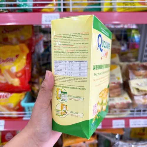 Bánh Bông Lan Kem Hương Cốm Bibica Quasure Light 126g - 7 Gói x 18g