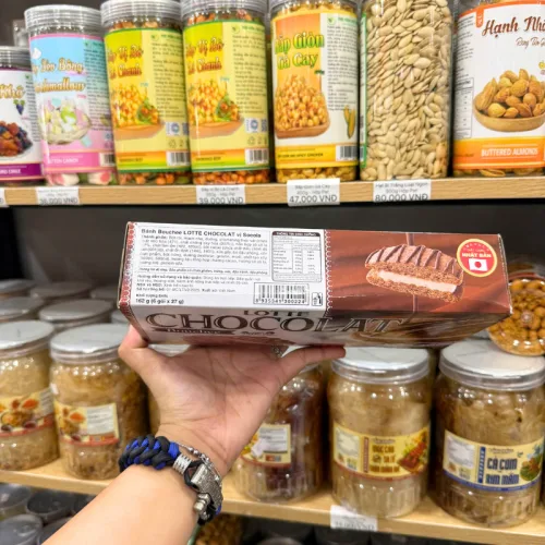 Bánh Bông Lan Phủ Kem LOTTE CHOCOLAT 162gr