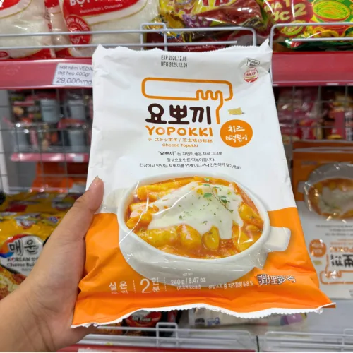 Bánh Gạo Ăn Liền Yopokki Vị Phô Mai 240g