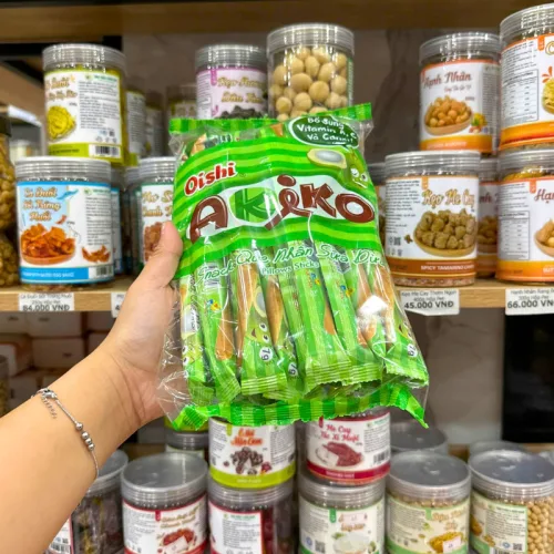 Bánh Que Kem OISHI AKIKO Nhân Sữa Dừa 140g - Màu Xanh Lá