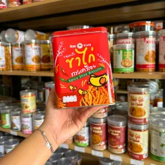 Bánh Quy Cọng Gà Cay Hộp Thiếc KILIN Thái Lan 400g - Hộp Đỏ