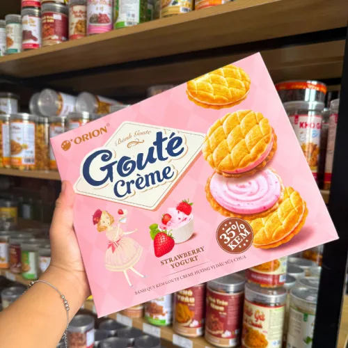 Bánh Quy Kem GOUTE CREME Vị Dâu Sữa Chua 320g