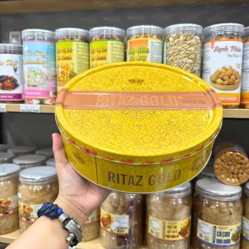 Bánh Quy RITAZ GOLD Thập Cẩm Hộp Thiếc Hoa Văn Vàng 315g