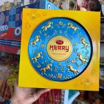 Bánh Quy Thập Cẩm RICHY MERRY Hộp Thiếc 334g (Xanh Dương/Đỏ) - Kèm Túi