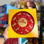 Bánh Quy Thập Cẩm RICHY MERRY Hộp Thiếc 334g (Xanh Dương/Đỏ) - Kèm Túi