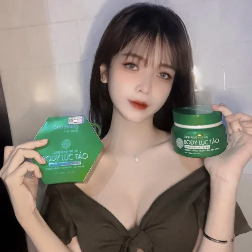 Body lục tảo bảo bối cho làn da căng muót trắng nõn nà.