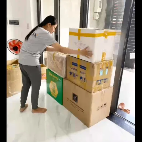 C cứ việc order! Đóng hàng giao liền là chuyện của em