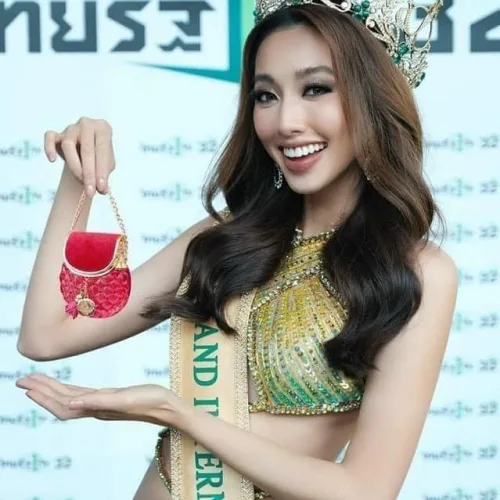 Charme HD một chiếc túi xách với hương thơm rất phá cách