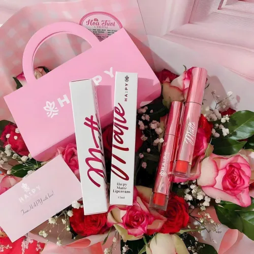Chị em nào xài em son siêu lì Happy Matte Lipcream này mà không thích không ưng được chứ