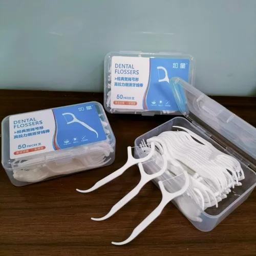 Combo 5 Hộp Tăm Chỉ Nha Khoa Vệ Sinh Răng Miệng Dental Flossers - Hộp 50 Tăm Nha Khoa 8,4x5,8x2,7cm