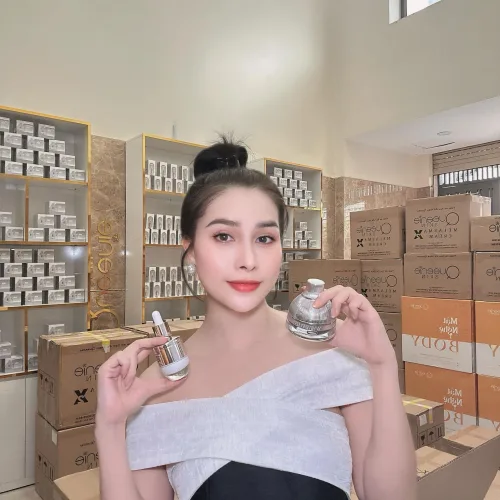 Combo Kem Face Lười Thượng Hạng và Serum Huyết Thanh 7Days Queenie Skin