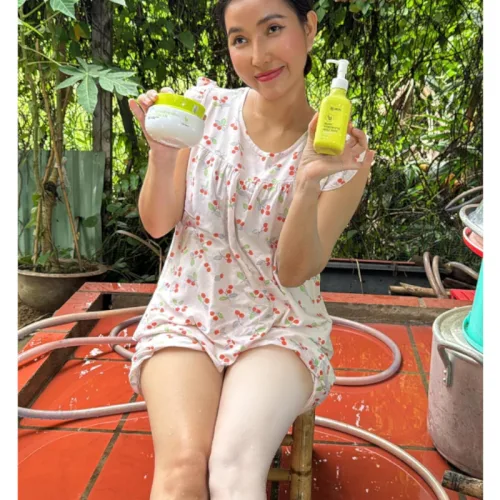 Combo Kem Ủ Trắng và Kem Body Dưỡng Trắng Sữa Dừa MQ Skin Nature Whitening Body 150gr - Tặng Tẩy Tế Bào Chết Cà Phê
