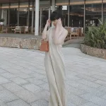 Đầm 2 dây cổ v linen basic