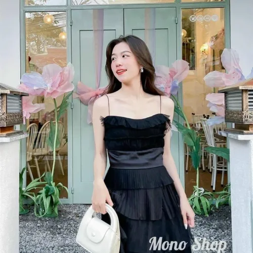 Đầm 2 dây midi đen voan ren tầng