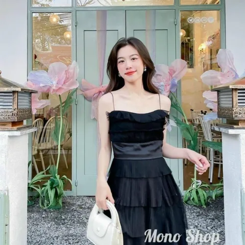 Đầm 2 dây midi đen voan ren tầng