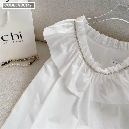 Đầm doll trắng cổ sen viền đá