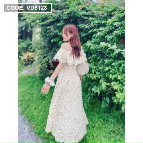Đầm maxi hoa bẹt vai bèo