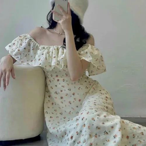 Đầm maxi hoa bẹt vai bèo