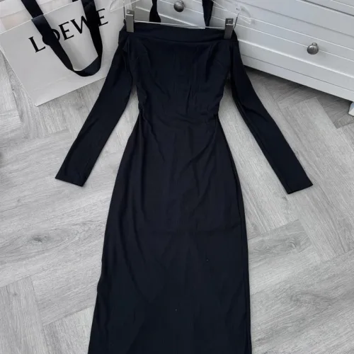 Đầm midi body đen dây chocker choàng sau