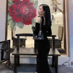 Đầm midi body đen dây chocker choàng sau