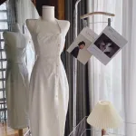 Đầm midi nude cổ yếm phối nút hông