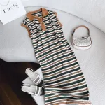 Đầm midi polo sọc viền cổ quảng châu